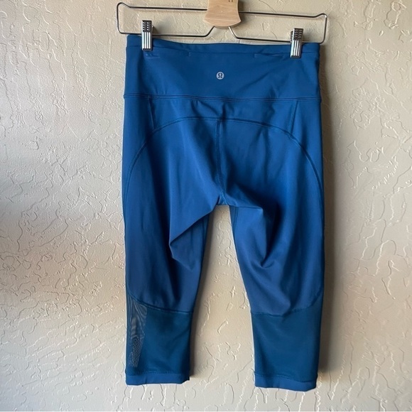 Lululemon Blue Mesh‎ High Rise Crop Leggings - Picture 6 of 11